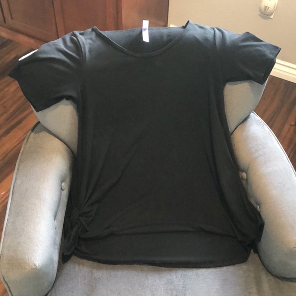 LuLaRoe Tops - Lularoe NOIR collection. Size S. Perfect T.